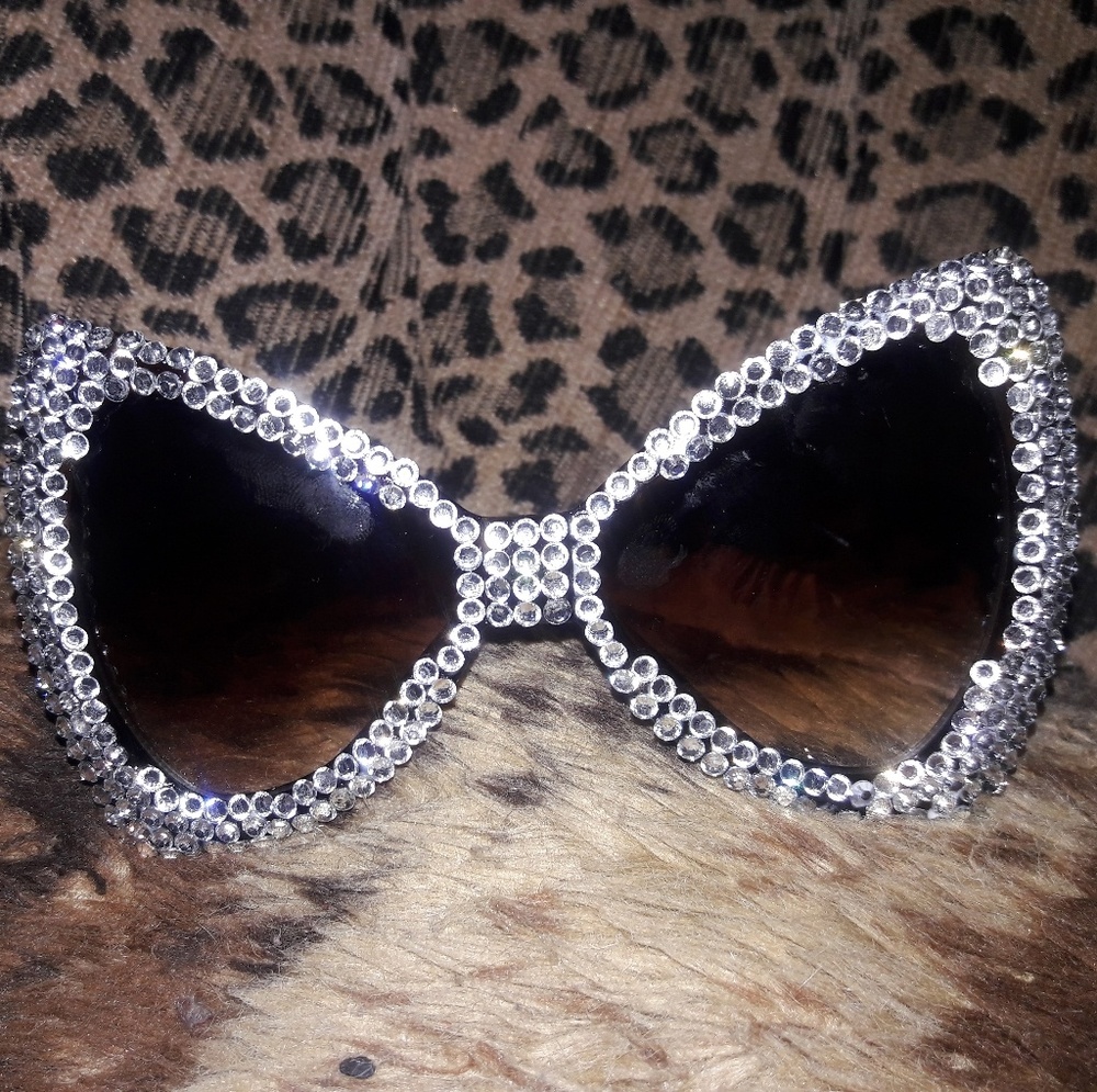 "Butterfly" sunglasses - Picture 1 of 8